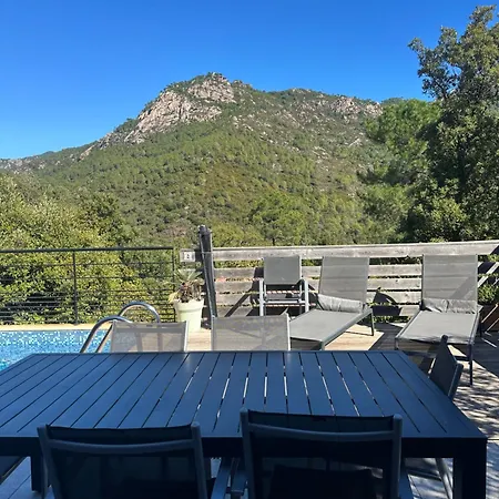 Prázdninový dům Casa Di Cavu Avec Piscine Privee Et Vue Exceptionnelle Sainte-Lucie de Porto-Vecchio